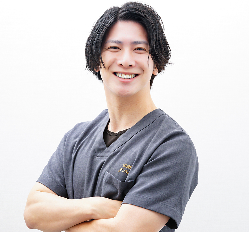 THREE歯科・矯正歯科院長 小野 馨照